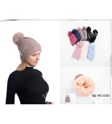 GORRO LISO ESPIGA POMPON...